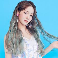 Fromis 9 Jisun Fromis 9 Rohjisun Source By Blxckswan Cosmic Girls Kpop Idol Cool Hair Color