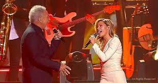 Complete your helene fischer & the royal philharmonic orchestra collection. Tom Jones Helene Fischer Bring The House Down With Sex Bomb Variety Show