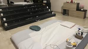 Il centro massaggi erotici di Barletta aveva una raccolta punti per  ottenere sconti. Losceno tariffario delle prestazioni - la Repubblica