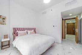 صور أدفع 47 ألف درهم واستلم شقة 3 غرف نوم وصالة على الخور في عجمان 4 home decor home furniture