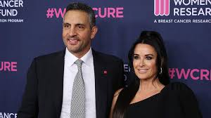 Kyle richards is recovering from a scary weekend. Kyle Richards Responds To Her And Mauricio Umansky Split Rumors