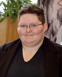 Staff last names starting with "P"