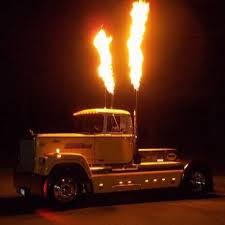 A Super Liner Mack Truck Lights Up The Night Mack Trucks Trucks Mack