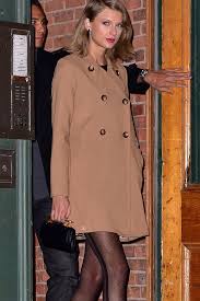 Check out our pantyhose pattern selection for the very best in unique or custom, handmade pieces from our hosiery shops. How To Wear Pattern Tights Alexa Chung Teen Vogue