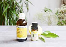Huiles essentielles bio et naturelles. Soin Maison Durcissant Pour Ongles Cassants Ou Qui Se Dedoublent
