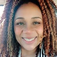 1900+ perfis com “Danielle”