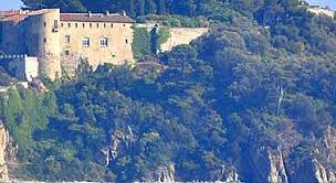 Retrouvez toute l'actualité du président emmanuel macron sur le site officiel de la présidence de la république, et (re)plongez au cœur de l'histoire de la république française. Fort De Bregancon