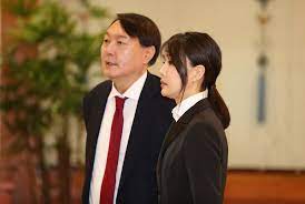 다소 주관적인 의견이 있을 수 있습니다. ìœ¤ì„ì—´ ê²€ì°°ì´ìž¥ì§ ì „ê²© ì‚¬í‡´ ë¶€ì¸ ê¹€ê±´í¬ ëŒ€í'œ í™œë™ ì‹œìž'í• ê¹Œ