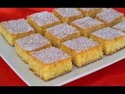 بسبوسة لذيذة وهشيشة بطريقة سهلة وناجحة Basboussa Facile Et Rapide Youtube Dessert Recipes Desserts Food