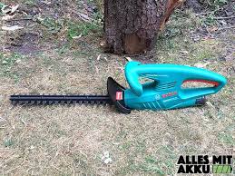 20 mm, im karton) 4.069 142,79€ die akku heckenschere mit 18 volt und einer schnittlänge von 50 cm ist unser favorit. Akku Heckenschere Test 13 Modelle Im Praxistest