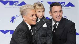 She's hit the road with her mom on quite a few dates of her world tour, getting to play to her heart's content in. Singer Pink S 6 Year Old Daughter Sells Candy For Hurricane Relief Gma