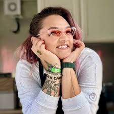 Tuto fotku i s tímto textem dávám sem na profesní síť' zcela záměrně. A…