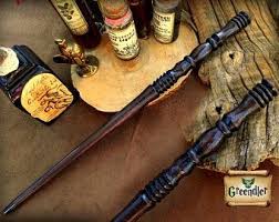 Boutique D Accessoires Larp Gn Baguettes Par Figurinesherosfr Witchy Crafts Wands Larp