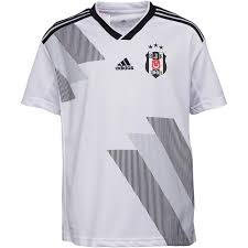 Meine frau hat ausführlich im bereich bjk trikot geforscht, bis zu diesem erfahrungsbericht. Adidas Jungen Bjk Besiktas Home Fussball Trikot Weiss