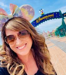 Is booking ahead of time worth it for Disney World?