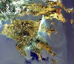 La perte est grave tant pour l'écosystème que pour le rôle de poumon vert que jouait ce territoire boisé aux portes d'une capitale. La Terre Vue De L Espace Les Incendies En Grece