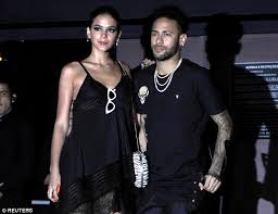 Unfortunately, they eventually meet, and the bonding of these two very unusual human beings ends in a god awful love story. Real Madrid Midfielder Marco Asensio Praises Great Player Neymar Daily Mail Online