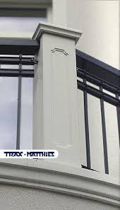 Zaunpfeiler Torpfeiler Zaunsaulen Aus Beton Pfeiler Pfeileraufsatz Fassadengestaltung Zaun Dekorationen Design Fur Zuhause