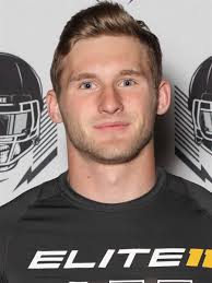 Benjamin Watson, Fort Zumwalt East, Pro-Style Quarterback