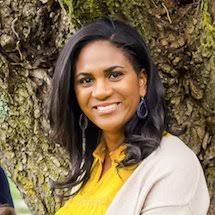 Kara Herbert's Instagram, Twitter & Facebook