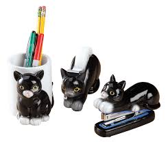 Desk accessories can be helpful, but too many of them will create clutter. Cat Shaped Desk Accessories Set Of 3 Walmart Com Walmart Com
