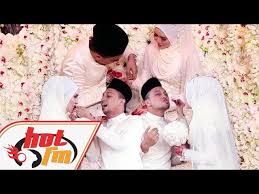 Percubaan ammar & haziq hot fm untuk 'cover' 11 lagu dalam masa 3 minit. Baby Pun Tahu Rindu Litetube