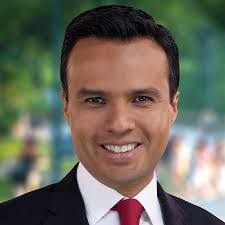 Hector Robles's Instagram, Twitter & Facebook