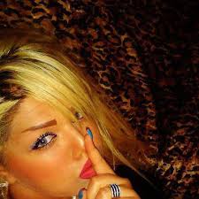 دخترهای معروف