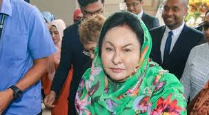 Isteri bekas perdana menteri najib razak, rosmah mansor tiba di kompleks mahkamah jalan duta pagi ini bagi membela diri. Rosmah Elak Jawab Isu Najib Utusan Digital