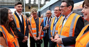 Government announces £4,500 support and education shake-up to help tackle  youth unemployment The government has announced a new apprenticeship  bursary worth up to £4,500 a year for some families on Universal Credit,
