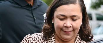 Monique Kitts's Instagram, Twitter & Facebook