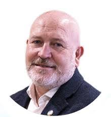 Stephen Cotton's Instagram, Twitter & Facebook