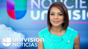 Ilia Calderon Se Convierte En La Primera Presentadora Afrolatina Al Frente De Un Noticiero Nacional Youtube