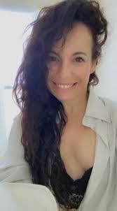 Temis Perez's Instagram, Twitter & Facebook