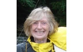 Melissa Mee's Instagram, Twitter & Facebook