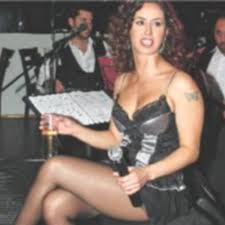Soyunsam Alkislanirdim Diyen Niran Unsal 708776 Uludag Sozluk Galeri