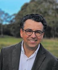 Karl Whitehead's Instagram, Twitter & Facebook