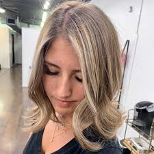 ARISS Posh Beauty Bar & Lash Lounge