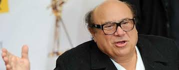 By nina starner / march 5, 2021 5:30 pm edt. Schauspieler Danny Devito Wird 70 Das Rumpelstilzchen Kultur Tagesspiegel