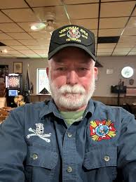 Soldiers of the 1st Infantry Division call in a Medevac for their wounded.  if your unit was 1st infantry division join this group 👉 The Big Red One  In Vietnam War (1st