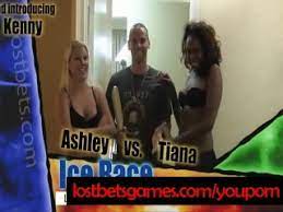 When emma finds elsa in an ice cave she triggered, her life is in danger when elsa traps her in with her. 209 Ice Race With Mo And Lola Hd Youporn Red