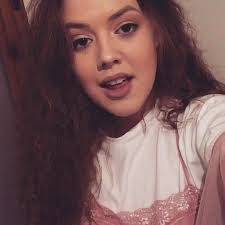 Amber Irons's Instagram, Twitter & Facebook