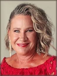 Lauri Lynn's Instagram, Twitter & Facebook