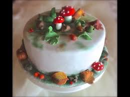 Goldener Herbst Motivtorte Mit Herbstlichen Motiven Tutorial Motivtorte Motivtorten Tortendeko