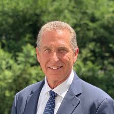 Need some advice….cleaning triple WMK-25 carbs for my 1979 140 TOP…….only  the top carb had this small rubber cylinder (circled in red) under the flat  washer….carb 2 and carb 3 didn't have