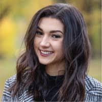 Cara Bartlett's Instagram, Twitter & Facebook