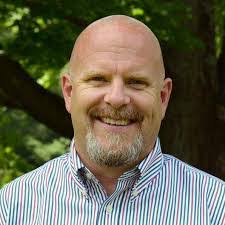 Jonathan Oglesbee's Instagram, Twitter & Facebook