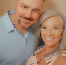 Lori Cripe's Instagram, Twitter & Facebook