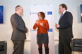 This essay originally appeared in the ecfr's blog on february 24, 2011. Ulrike Guerot Europa Dialog