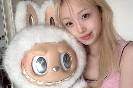 Đồ chơi 'made in China' thoát mác rẻ tiền nhờ Labubu, Molly